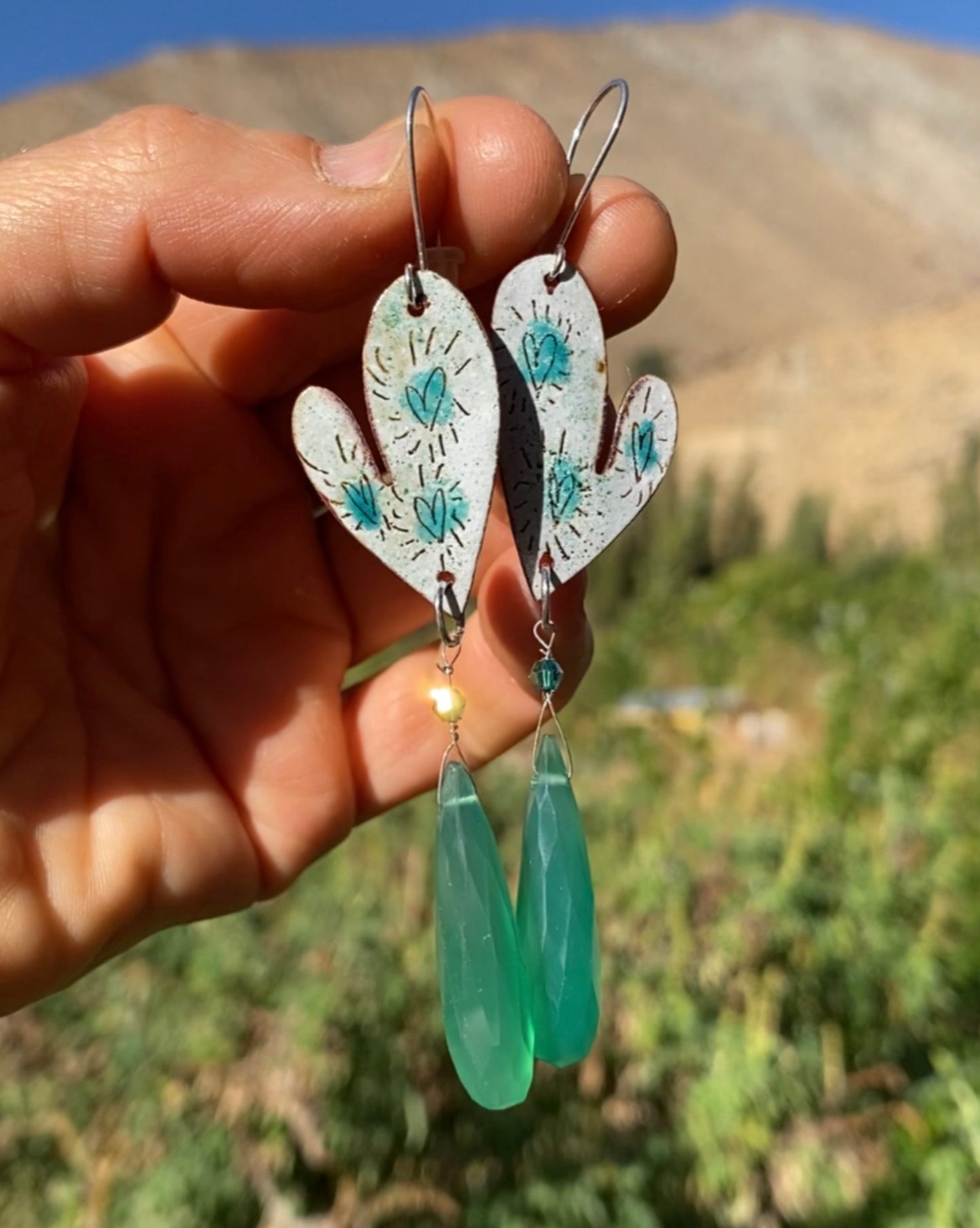 Aros corazón y piedras