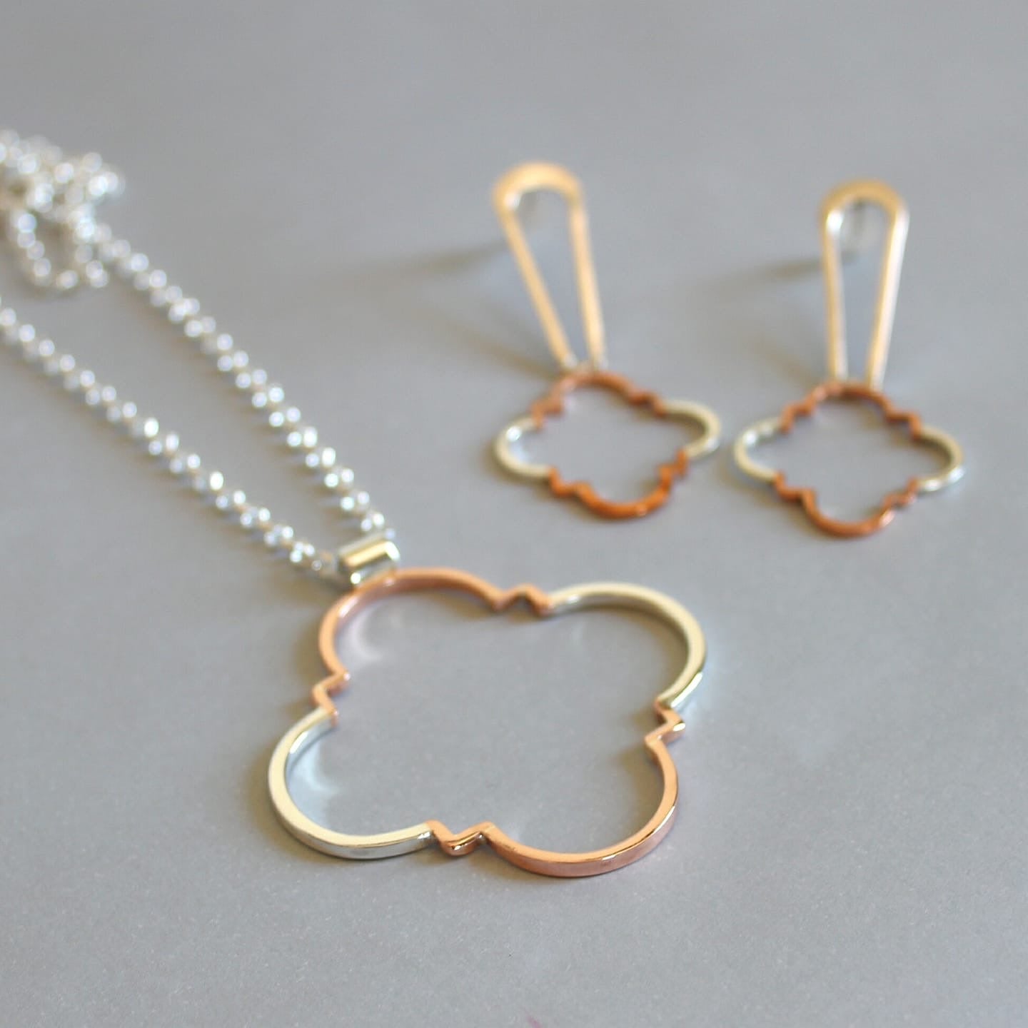 Conjunto de Aros y Collar de Plata y Cobre | Joyería Artesanal de Autor