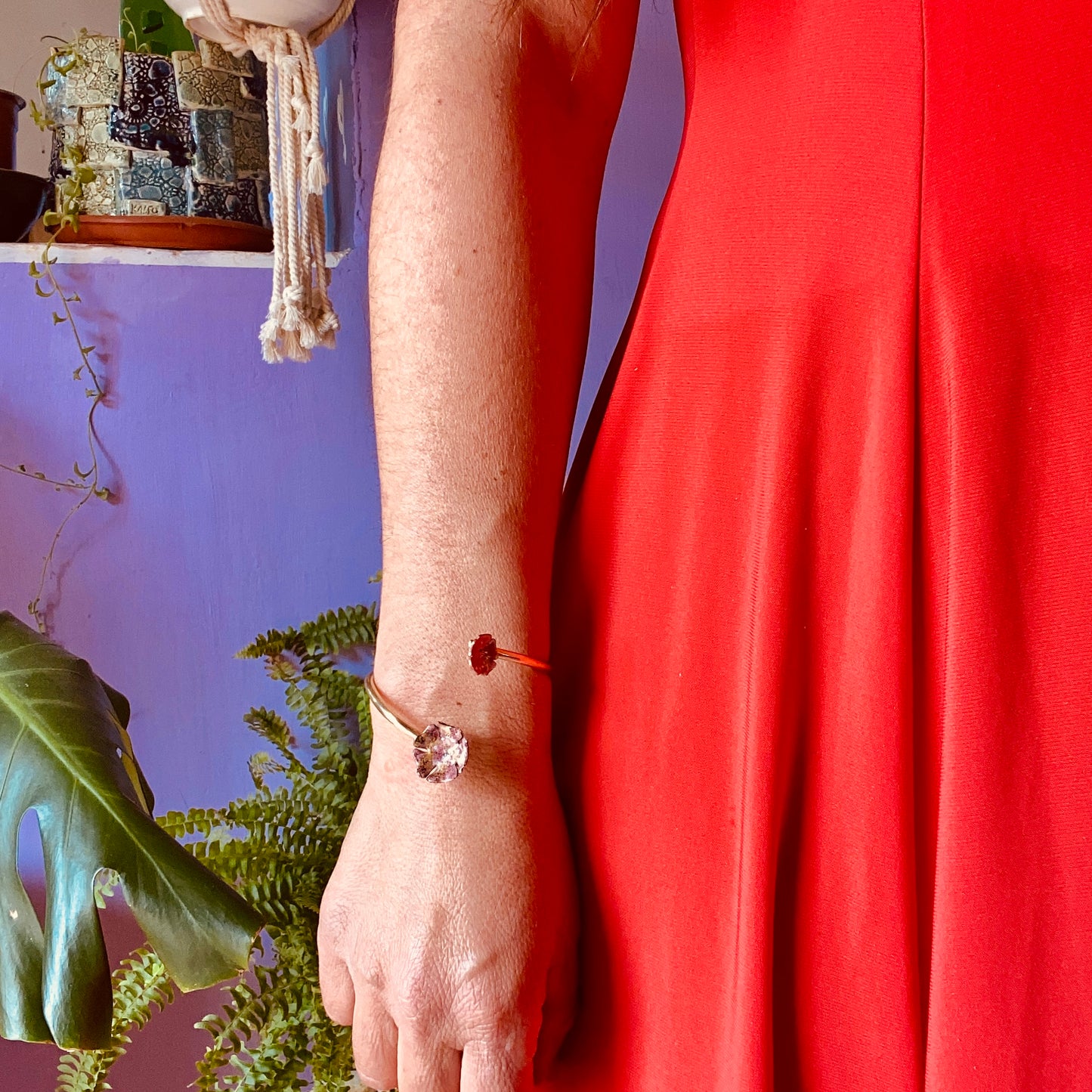 Pulsera flor patita de guanaco