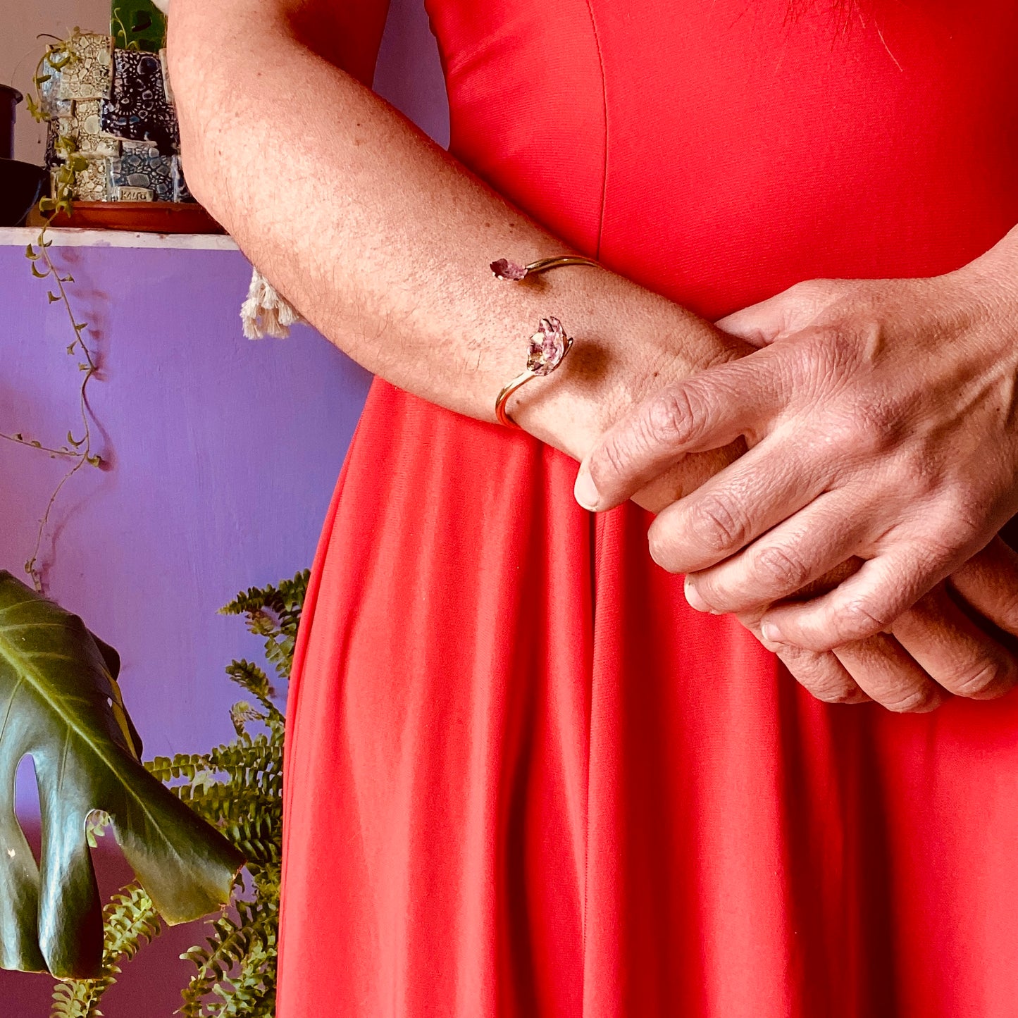 Pulsera flor patita de guanaco