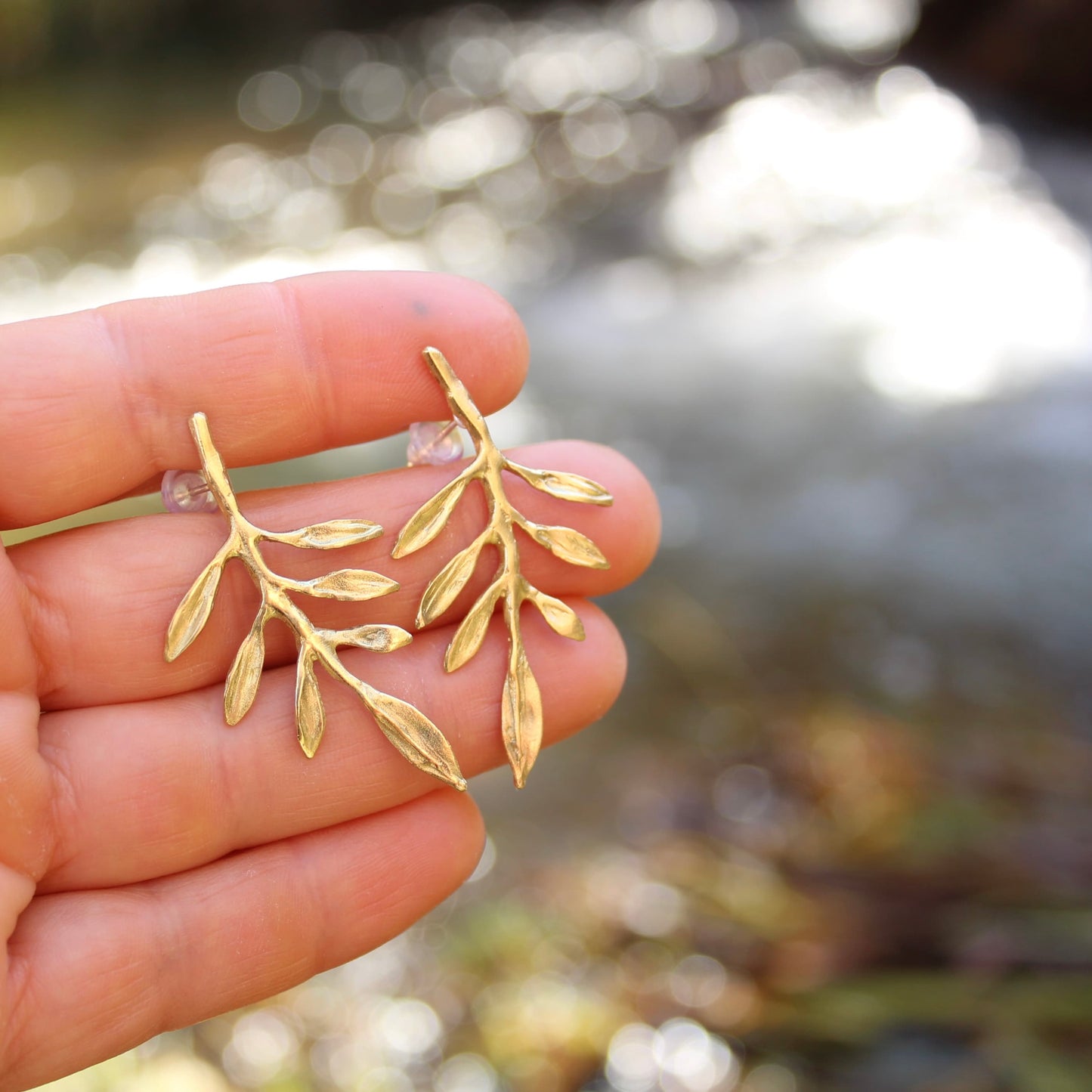 Aros hoja de Olivo pequeñas en bronce