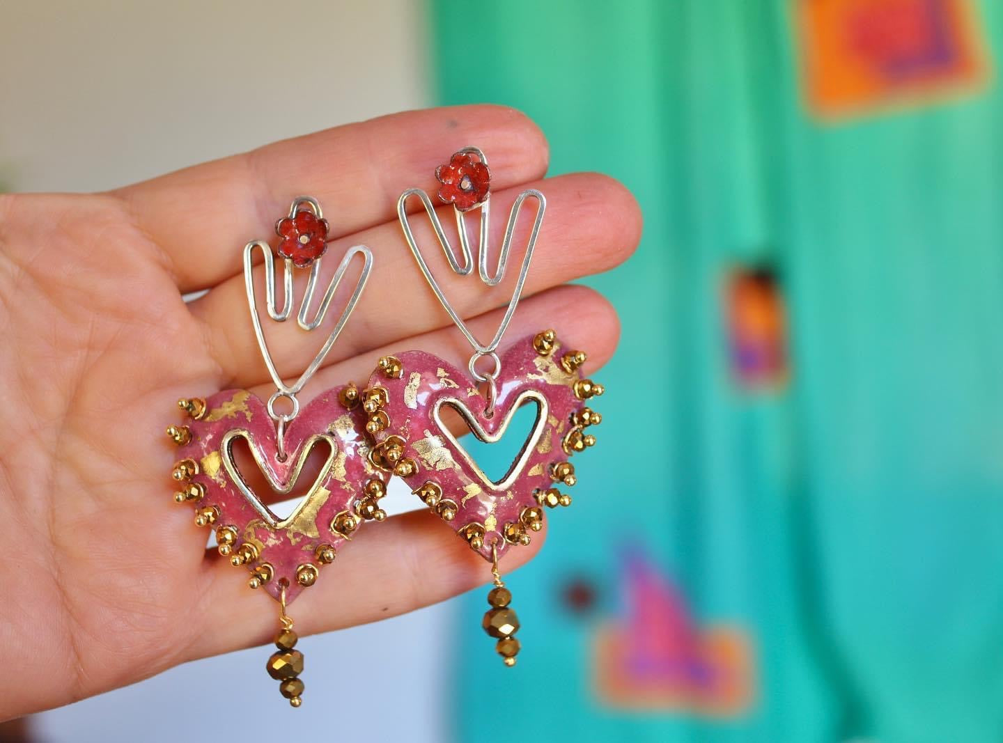 Aros corazón coronas