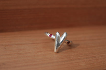 Anillo Corazón en Plata 950 con Circones | Joyería Artesanal Forjadas