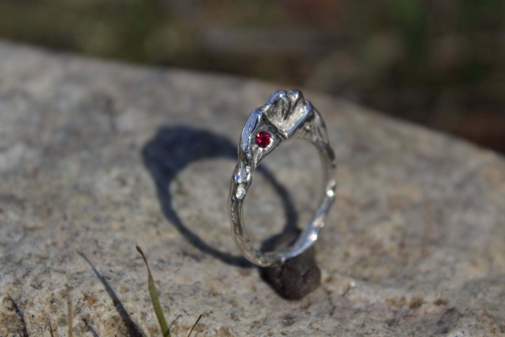 Anillo de plata 950 cordillera y circones