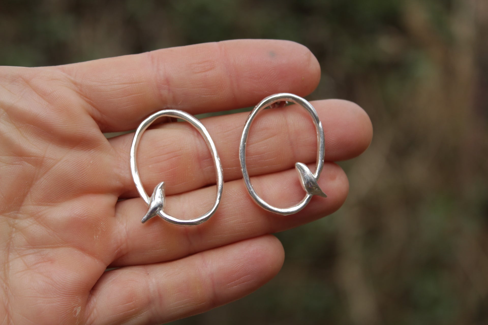Aros de plata 950 Ave sobre Rama inspirados en la naturaleza del Valle de Elqui