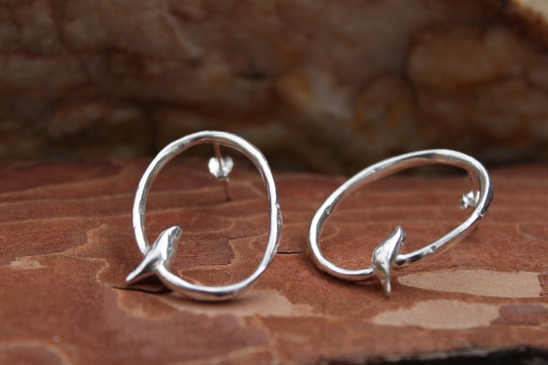 Aros de plata 950 Ave sobre Rama inspirados en la naturaleza del Valle de Elqui