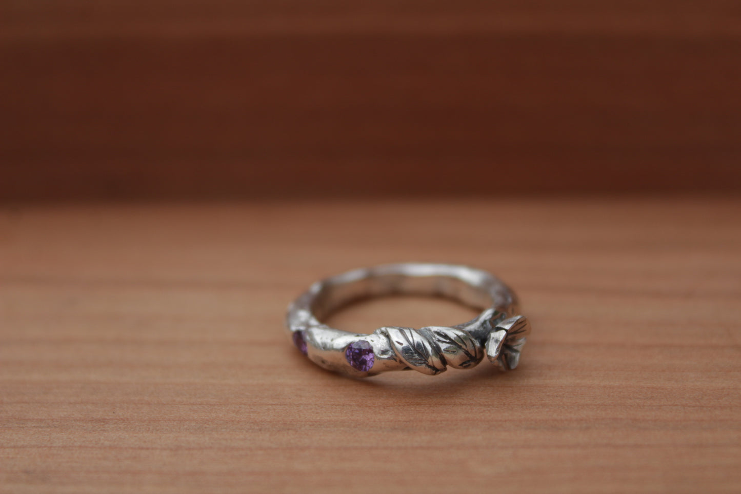 Anillo de Plata 950 Rama, Flor y Circones | Joyería Inspirada en la Naturaleza